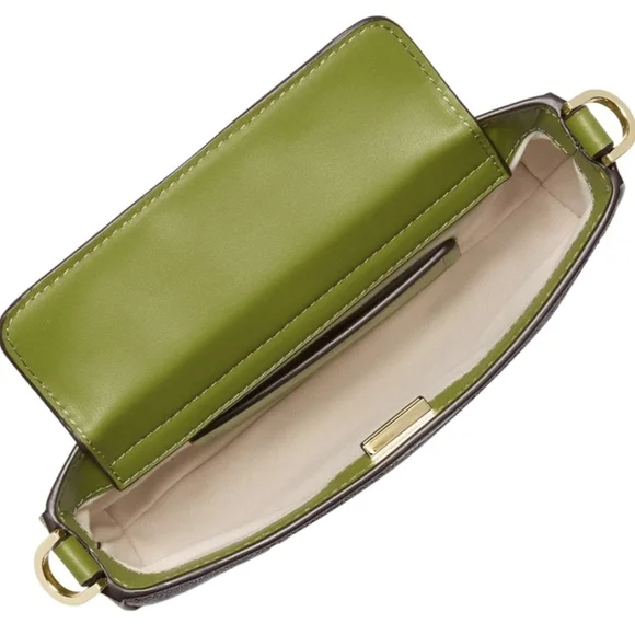 Halloween Costume Contest - Picture 3 of 4